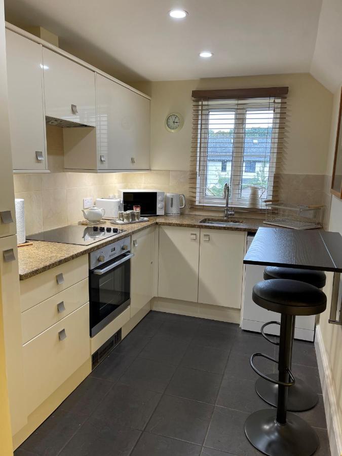 Ground Floor Garden Cottage, Near Stonehenge Shrewton エクステリア 写真
