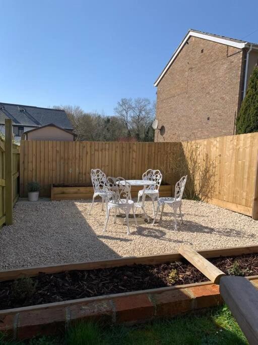 Ground Floor Garden Cottage, Near Stonehenge Shrewton エクステリア 写真